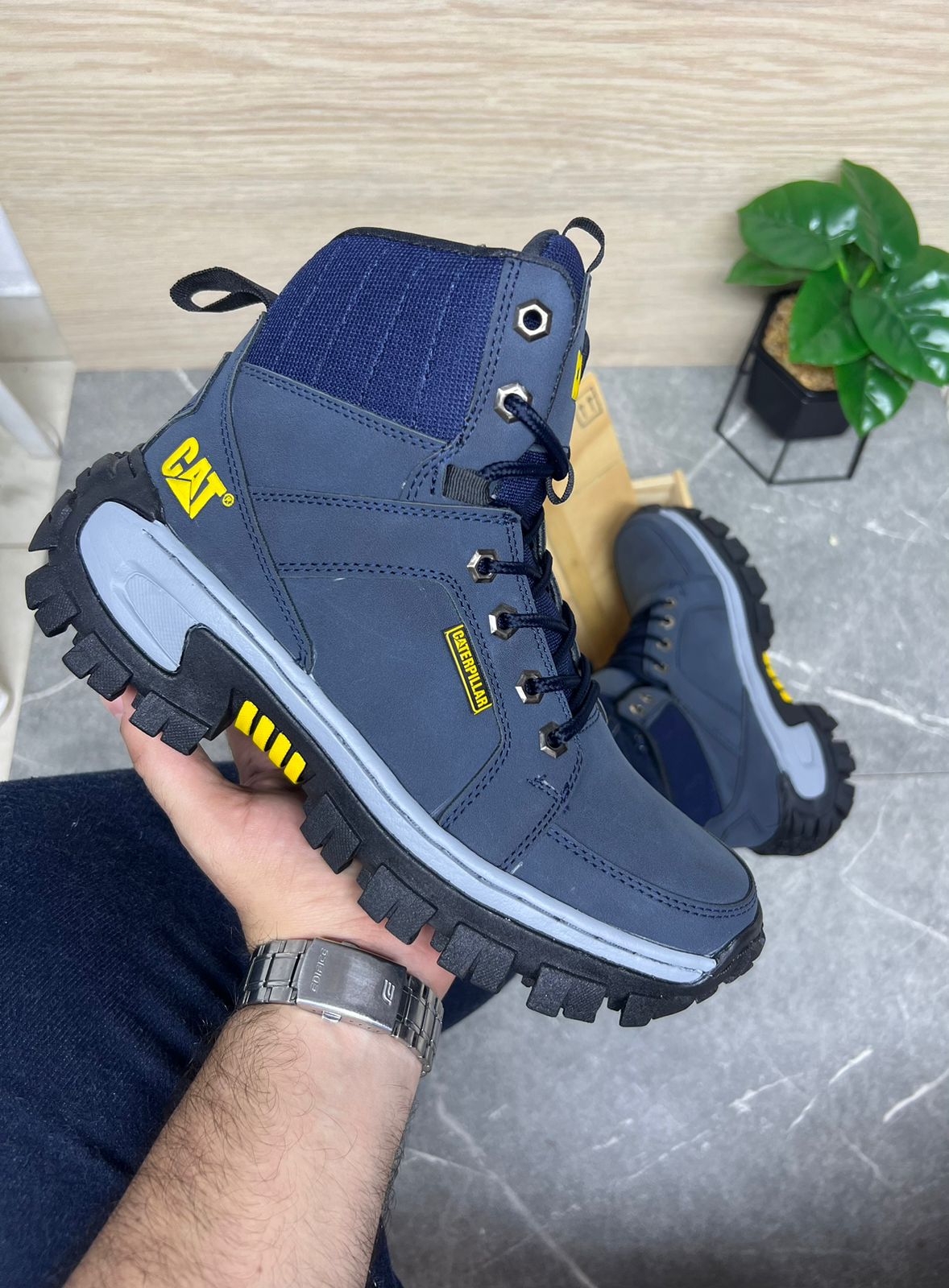BOTA CATERPILLAR PREMIUM AVENTURERO
