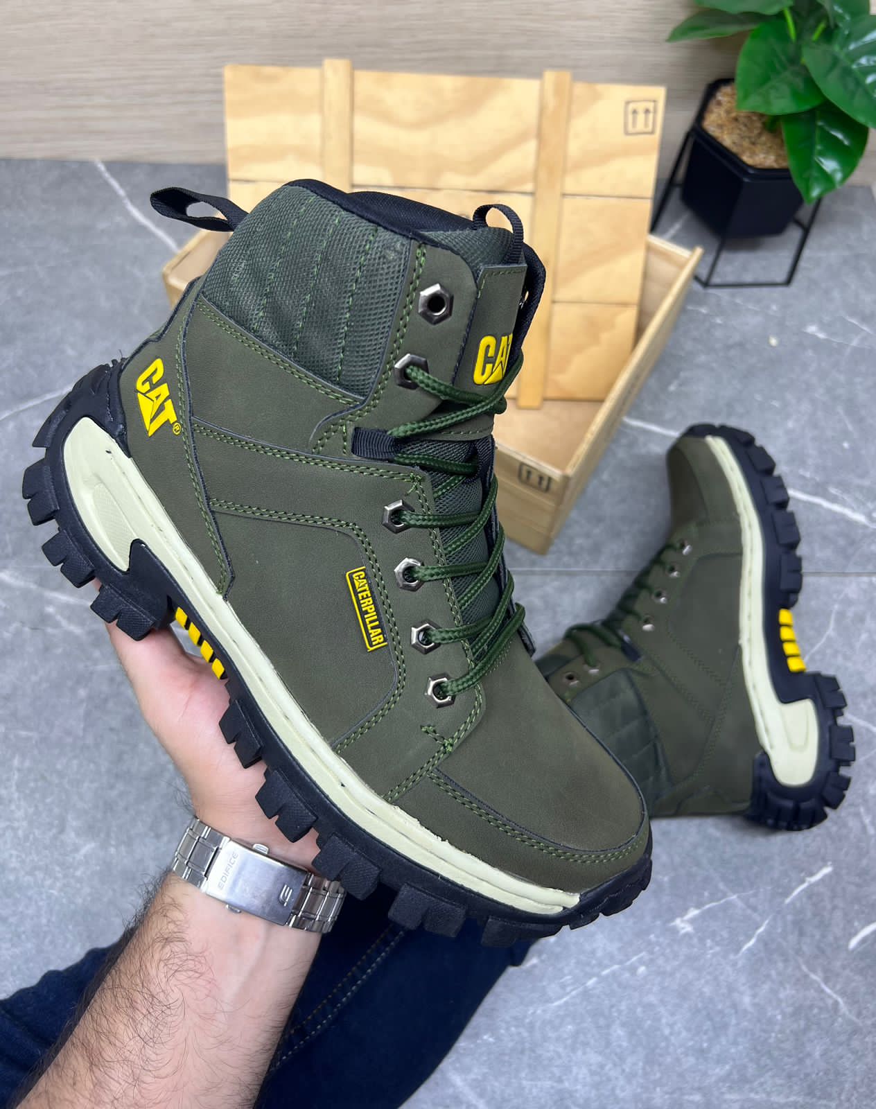 BOTA CATERPILLAR PREMIUM AVENTURERO